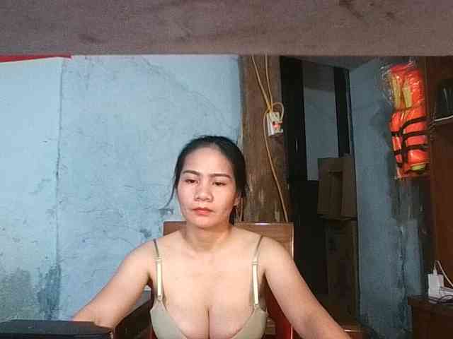 EllaShow93 webcam
