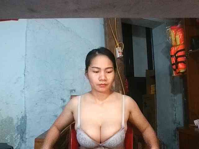 EllaShow93 webcam