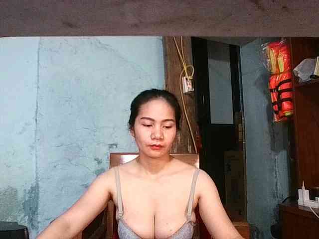 EllaShow93 webcam