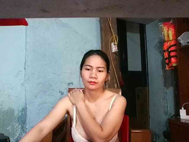 EllaShow93 webcam