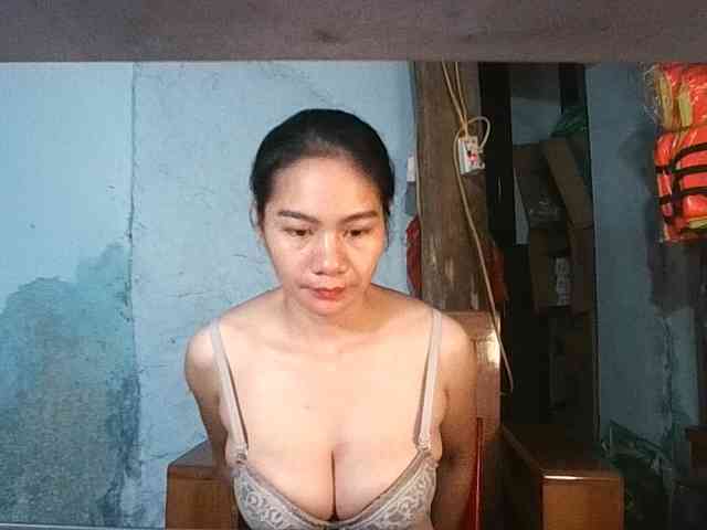EllaShow93 webcam