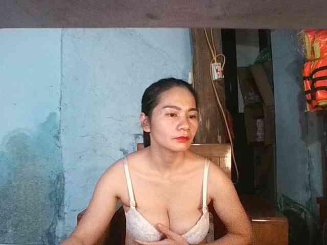 EllaShow93 webcam