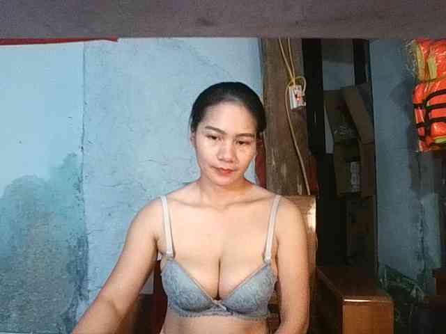 EllaShow93 webcam