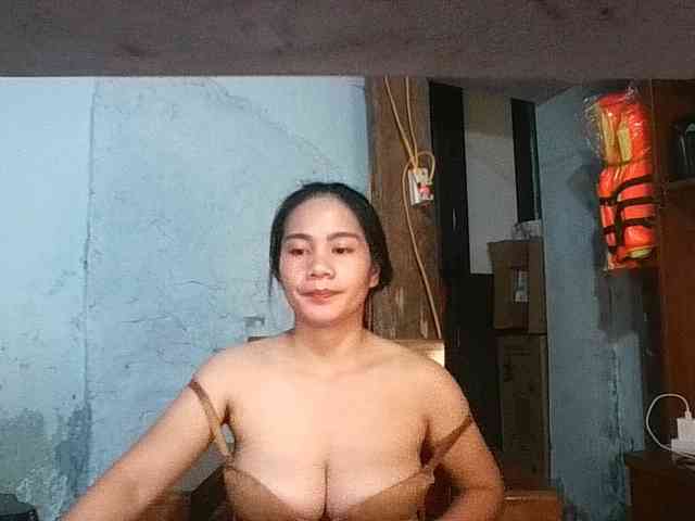 EllaShow93 webcam