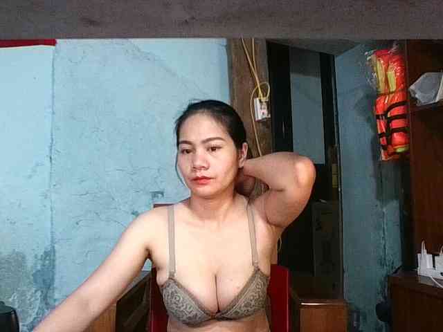 EllaShow93 webcam