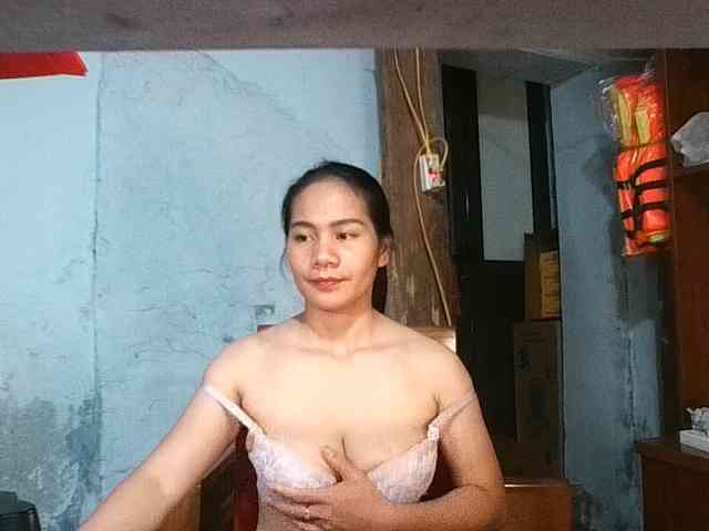 EllaShow93 webcam