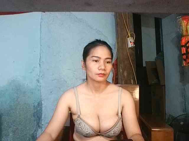 EllaShow93 webcam
