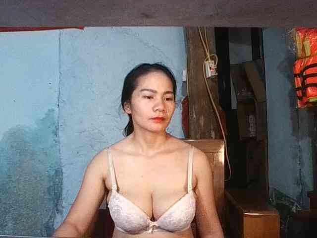 EllaShow93 webcam