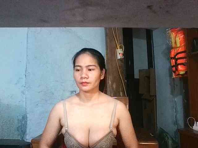 EllaShow93 webcam