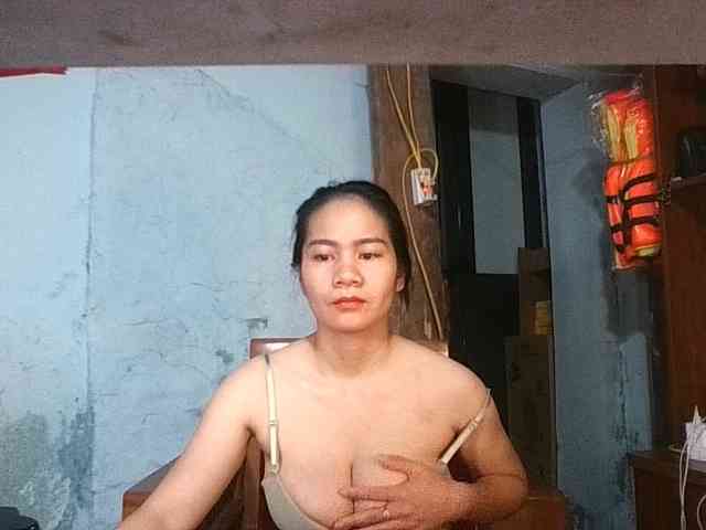 EllaShow93 webcam