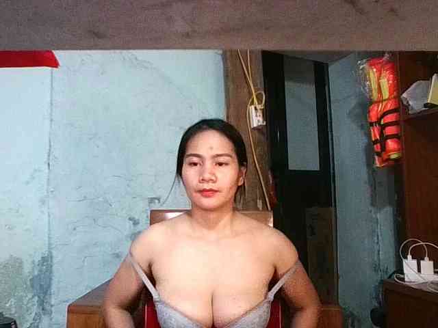 EllaShow93 webcam