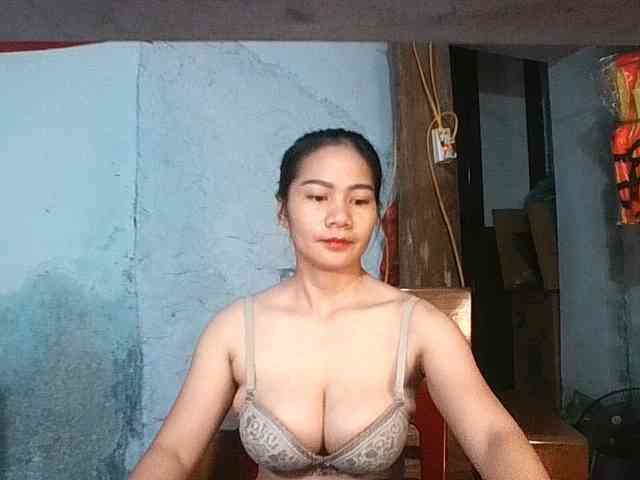 EllaShow93 webcam