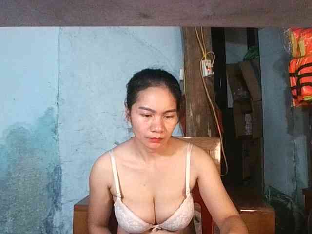 EllaShow93 webcam