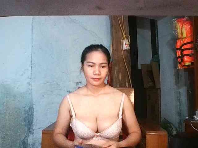 EllaShow93 webcam