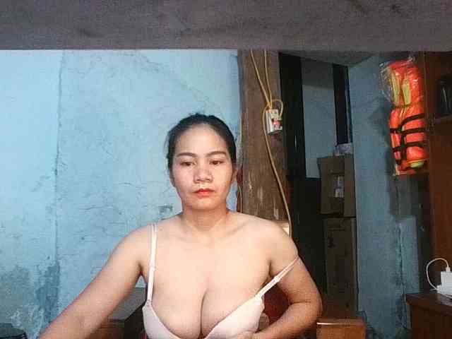 EllaShow93 webcam