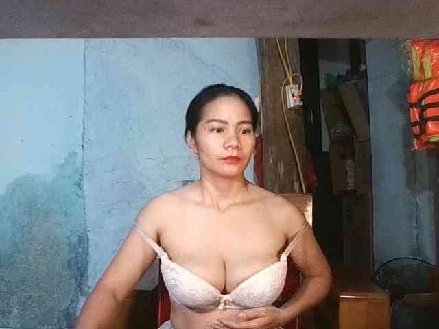 EllaShow93 webcam