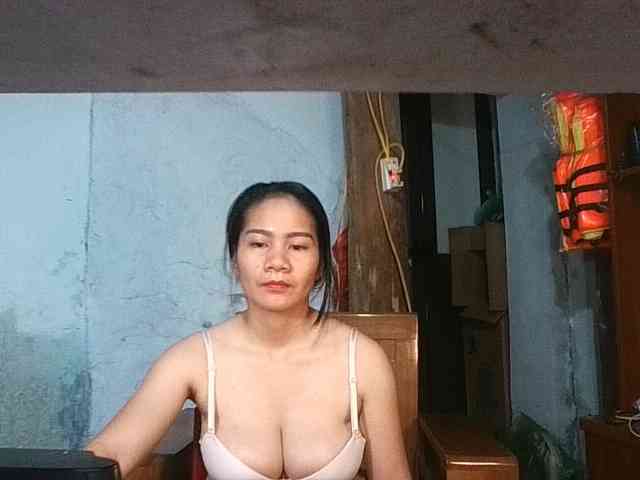 EllaShow93 webcam