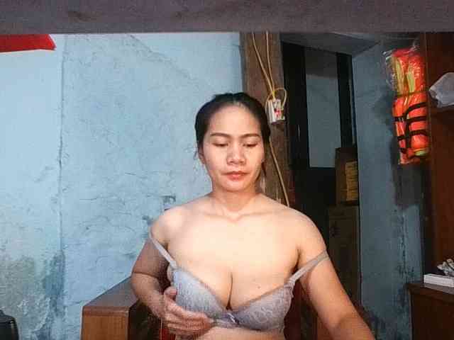EllaShow93 webcam
