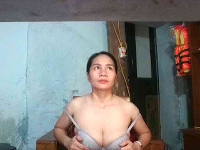 EllaShow93