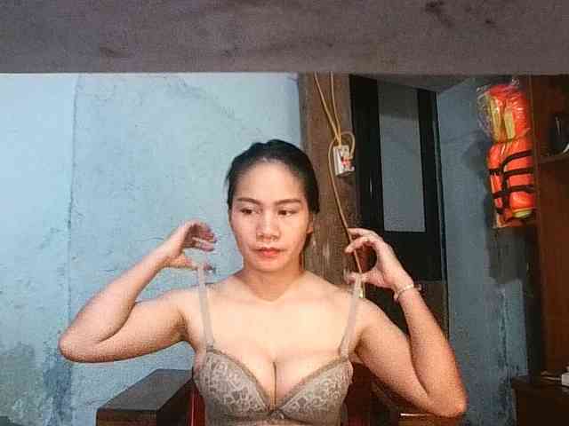 EllaShow93