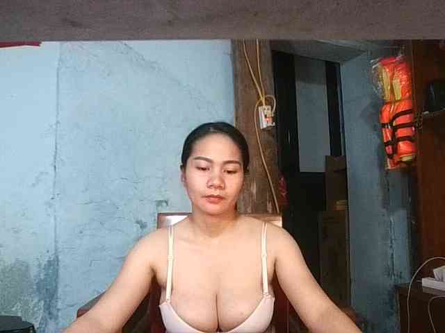 EllaShow93 webcam