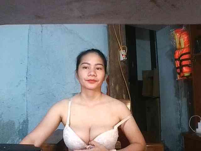 EllaShow93 webcam