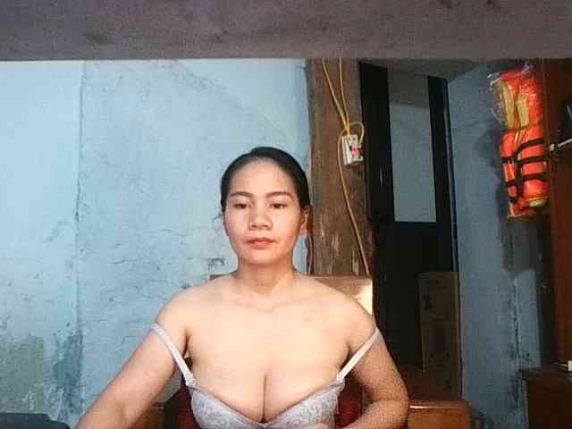 EllaShow93 webcam