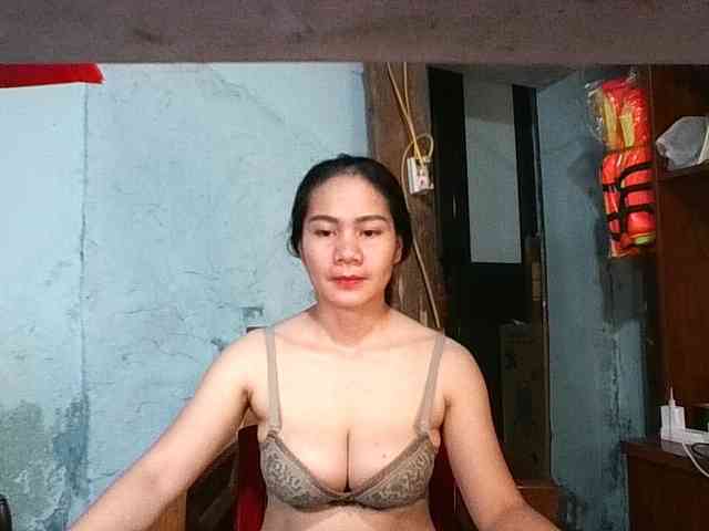 EllaShow93 webcam