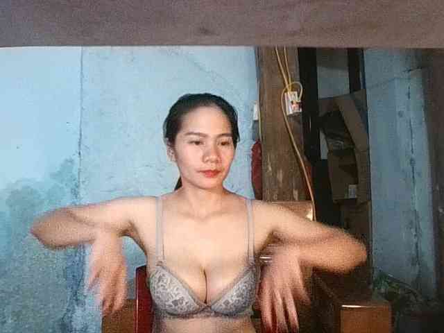 EllaShow93
