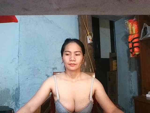 EllaShow93 webcam