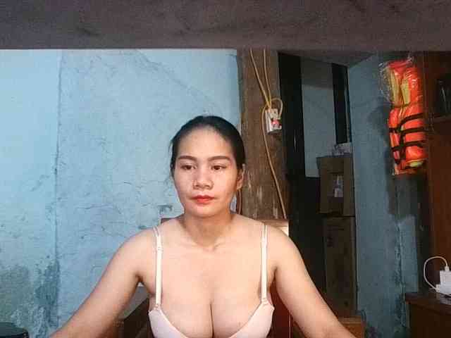 EllaShow93 webcam