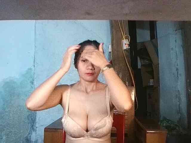 EllaShow93