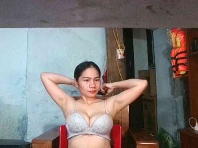 EllaShow93 webcam