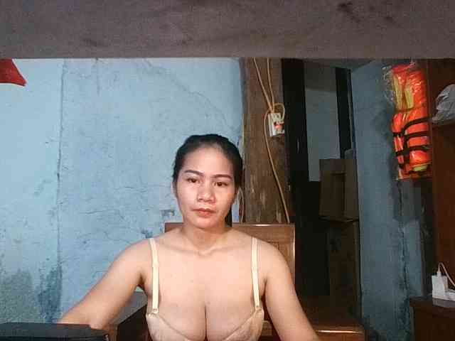 EllaShow93 webcam