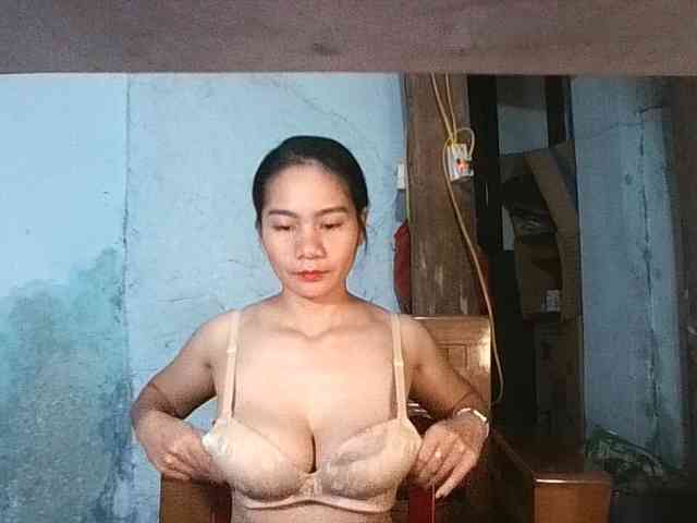 EllaShow93