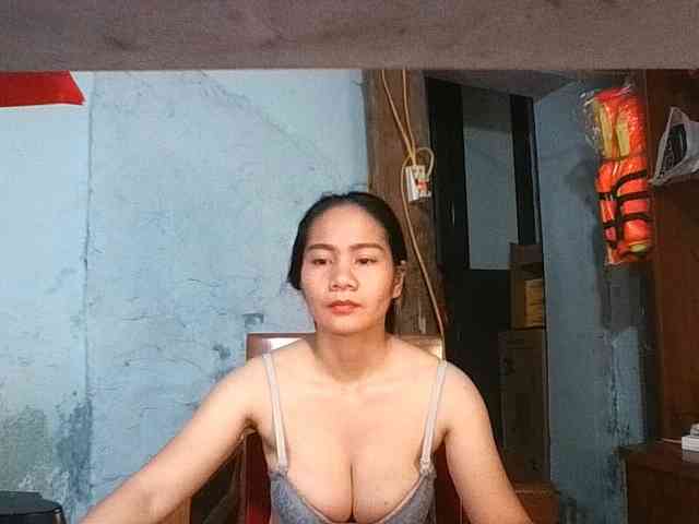 EllaShow93 webcam