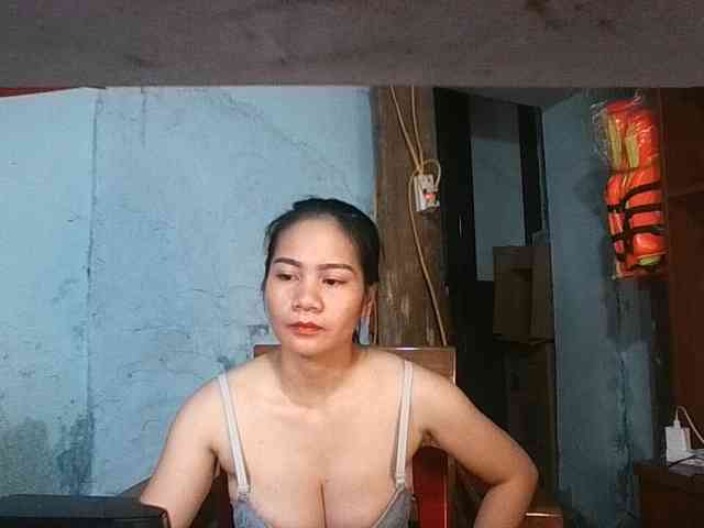 EllaShow93 webcam