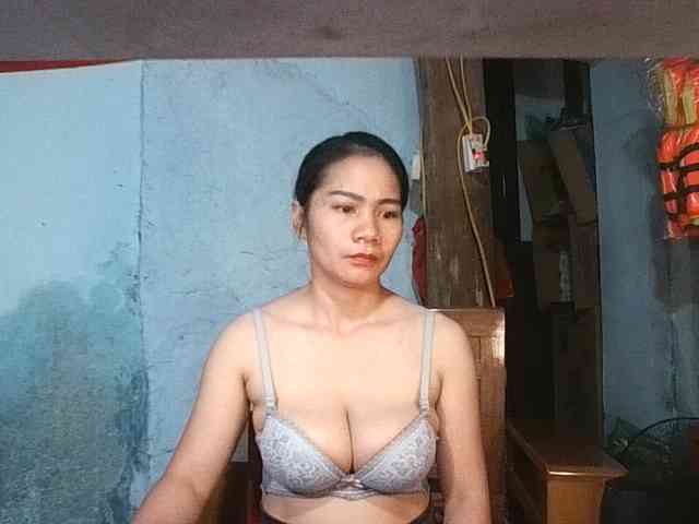 EllaShow93 webcam