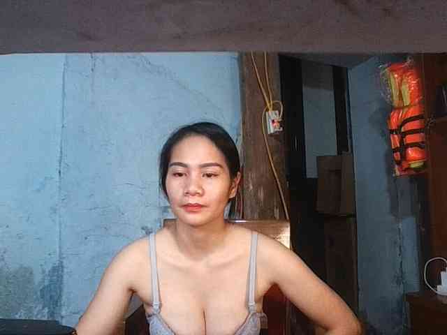 EllaShow93 webcam