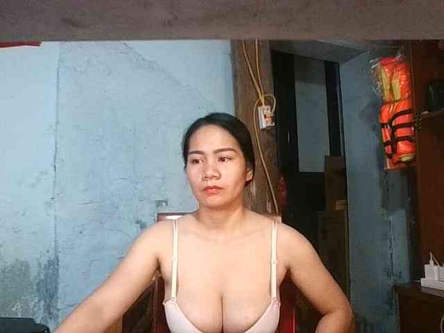 EllaShow93 webcam