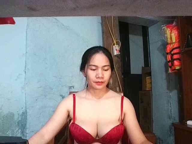 EllaShow93 webcam