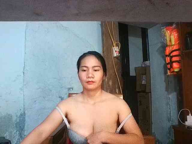 EllaShow93 webcam