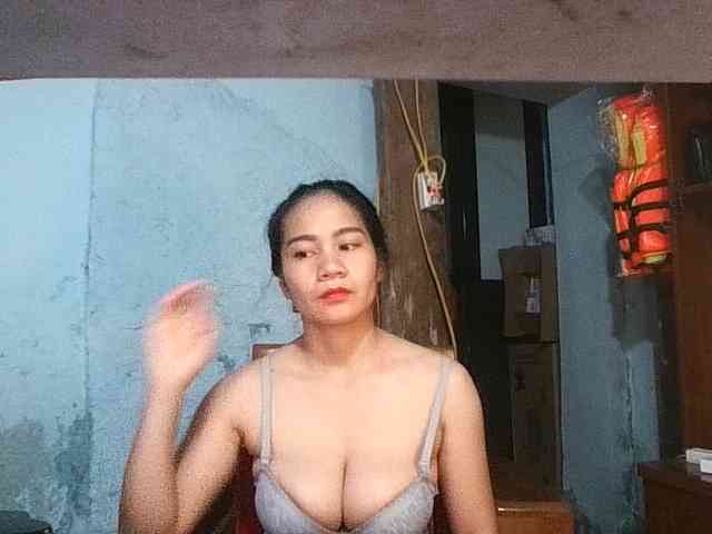 EllaShow93 webcam