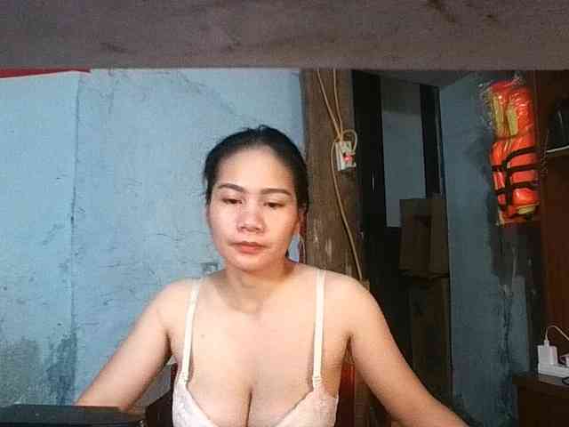 EllaShow93 webcam
