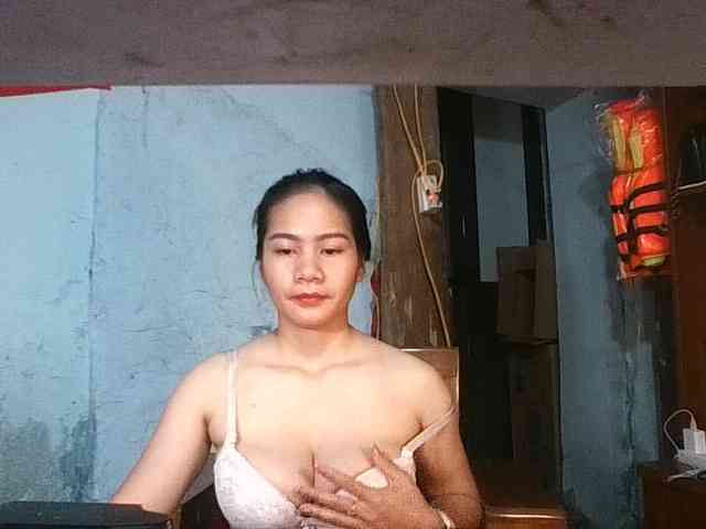 EllaShow93 webcam