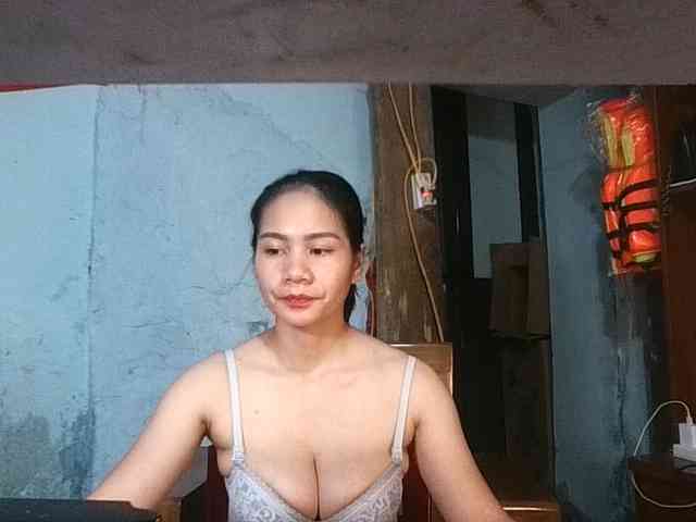 EllaShow93 webcam