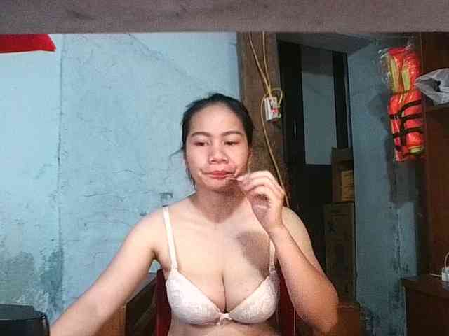 EllaShow93 webcam