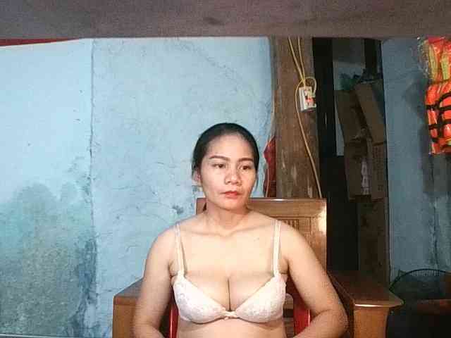 EllaShow93 webcam