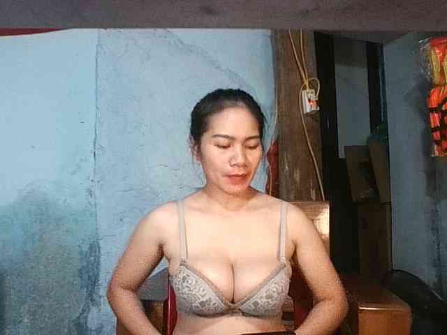 EllaShow93 webcam