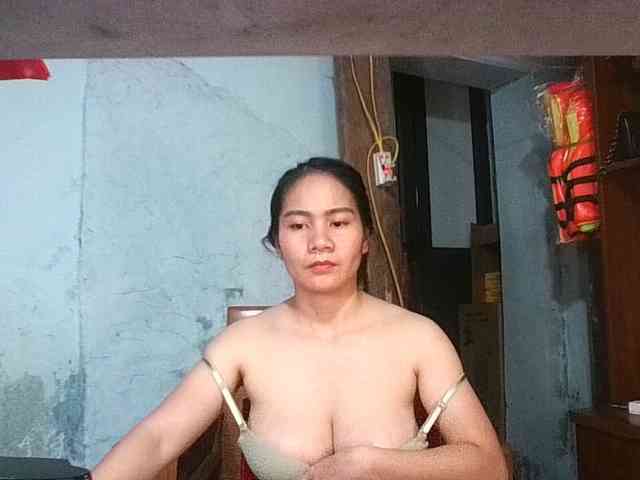 EllaShow93 webcam